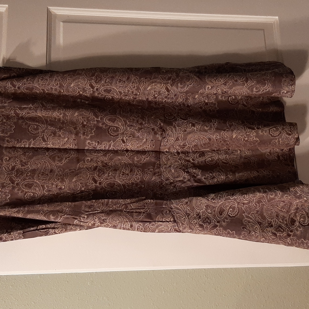 Womens pencil skirt w/flair brown with paisley design size 12 Style&co brand